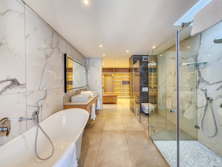 To Let 3 Bedroom Property for Rent in Sea Point Western Cape